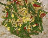 Foto langkah ke 3 dari resep Tumis kecambah kedelai dan kacang panjang.