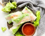 Foto langkah ke 5 dari resep Vietnam spring roll.
