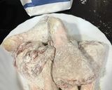Foto del paso 1 de la receta: Muslos de pollo con salsa de anchoas y vinagre de módena
