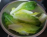 A picture of step 1 of Orange avocado salad.