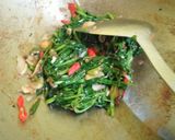 Foto langkah ke 4 dari resep Tumis kangkung.