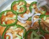 A picture of step 4 of Veggie chicken pizza.