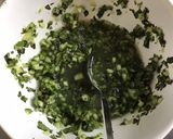 Une image de l'étape 4 de Sauce menthe concombre et citron.