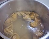 รูปขั้นตอนการทำที่ 10 ของ Porcini ricotta tortelloni