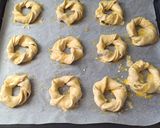 Túrós koszorú recept fázis 4 fotója