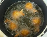 A picture of step 6 of Phoenix Tail Shrimp Balls.