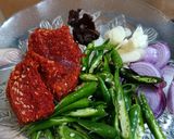 Foto langkah ke 1 dari resep Sambal Tempe Teri.
