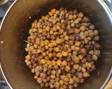 A picture of step 6 of Manipur style Chana Kanghou / kala chana.