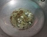रवा उपमा (rava upma recipe in marathi) रेसिपी स्टेप 1 फोटो