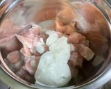 A picture of step 4 of Chicken Marinated with Lemon, Yogurt, and Spices.