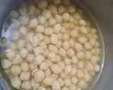 A picture of step 1 of Hummus.