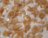 Foto del paso 6 de la receta: Tarta de cebolla, tomate, queso y salsa blanca