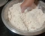 A picture of step 1 of Juwar Atta masala puri.