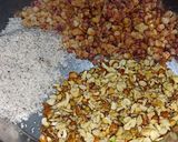 ड्राईफ्रूट्स आटा लड्डू (Dryfruits aata laddu recipe in Hindi) रेसिपी चरण 1 फोटो