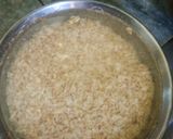 A picture of step 1 of Vegetable oats khirchi.