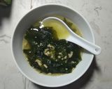 Hình bước làm 5 của món Canh rong biển thịt bằm siêu tốc