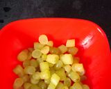 A picture of step 1 of લીલી દ્રાક્ષનું અથાણું.