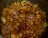 A picture of step 2 of Gobi aloo.