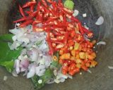 Foto langkah ke 1 dari resep Cumi asin tumis pedas.