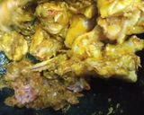 ক‍্যাপসিকাম ও কাজুবাদাম দিয়ে মশলাদার মুরগী। রেসিপির ধাপ 5 ছবি