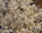 Gambar langkah 5 resipi Nasi goreng ikan.