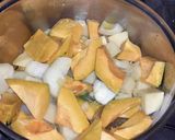Foto del paso 2 de la receta: Sopa crema de zapallo vegana