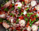 Foto del paso 4 de la receta: Salpicón de pulpo y langostinos