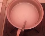 Foto langkah ke 2 dari resep Pudding buah naga.