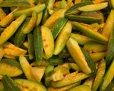 પરવળ બટાકા નુ શાક (Parval Bataka Shak Recipe In Gujarati) રેસીપી સ્ટેપ2ફોટો