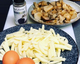 Foto del paso 1 de la receta: Huevos rotos con boletus al ajillo y polvo de trufa 🍂🍂🍂🍄🍄🍄🍄