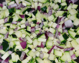 Foto del paso 2 de la receta: Ensalada templada de hélices de lentejas y calabacín 🥗
