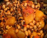A picture of step 3 of Pressure cooker black eyed peas n potatoes.