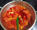 * டமேட்டோ, கார்லிக் ஸ்பைஸி சட்னி* (orange)(tomato garlic chutney recipe in tamil) ரெசிபி ஸ்டேப் 2 புகைப்படம்