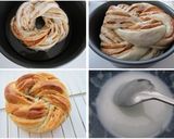 A picture of step 4 of Iced Cinnamon Bread Cake.