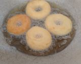 Foto langkah ke 5 dari resep Donat mesis tanpa kentang.
