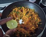 A picture of step 5 of Vermicelli Upma.