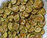 Foto del paso 1 de la receta: Pastel de zuchinis y zanahorias