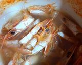 Foto del paso 6 de la receta Lentejas pardinas con gambas y toque de aceite de chiles rojos