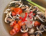 Foto langkah ke 3 dari resep Tom Yum Goong Simple.