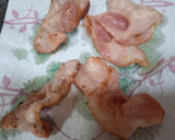 Foto del paso 2 de la receta: Bagel con guacamole, huevo y bacon