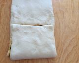 Tavaszi kapros, krumplis, kolbász zsíros lepény recept fázis 4 fotója