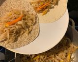 Foto del paso 2 de la receta: Rollos primavera con tortilla