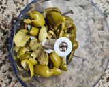 Foto del paso 1 de la receta: Hummus de garbanzos y aceitunas 🫒