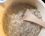 A picture of step 2 of Berry and almond porridge -vegan.