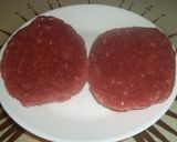 Foto del paso 5 de la receta Hamburguesa de ternera y alcachofas a la plancha