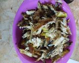 Foto langkah ke 3 dari resep Nasi Bakar Tumis Tongkol Cue.