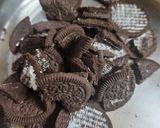 ओरियो आईस क्रीम केक (Oreo Ice Cream Cake recipe in Hindi) रेसिपी चरण 1 फोटो