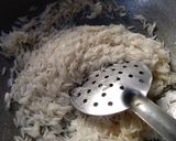 मेक्सीकन स्पाईसी राईस (Mexican Spicy Rice recipe in marathi) रेसिपी स्टेप 2 फोटो
