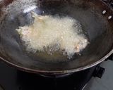 A picture of step 3 of Peanut fritters.