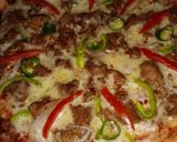 A picture of step 8 of Chicken Hot Pizza.
